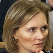 Депутат Рижской думы и замректора Латвийского Университета по юридическим вопросам Байба Брока задержана KNAB по делу о взятке в 20 тыс. евро Депутат Рижской думы и замректора Латвийского Университета по юридическим вопросам Байба Брока задержана KNAB по делу о взятке в 20 тыс. евро