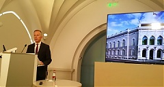 Почему коммерческие банки задерживают кредитование народного хозяйства? Почему коммерческие банки задерживают кредитование народного хозяйства?