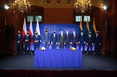 Железнодорожные компании Литвы и Польши запустят пассажирский поезд Вильнюс-Варшава Железнодорожные компании Литвы и Польши запустят пассажирский поезд Вильнюс-Варшава