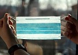 В Латвии ношение масок в помещениях может стать обязательным требованием В Латвии ношение масок в помещениях может стать обязательным требованием