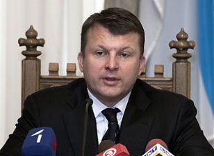 Айнарс Шлесерс.