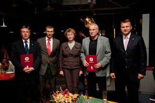 100907_lab_latv_posli.jpg