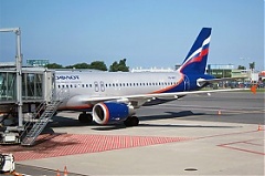 Полиэтиленовый пакет помешал Boeing-737 вылететь из Москвы в Таллинн Полиэтиленовый пакет помешал Boeing-737 вылететь из Москвы в Таллинн