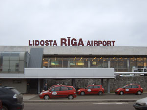 090526_airport_riga.jpg