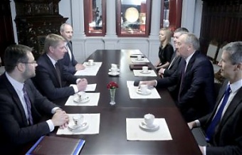 На встрече между Анрийсом Матисом и Андрисом Берзиньшем. Фото: president.lv