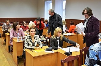 At the hands-on training on the creation and exchange of electronic documents.