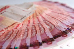 101104_liet_bankas_deng.jpg