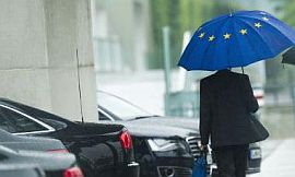 121011_zhizn_stand_eu.jpg