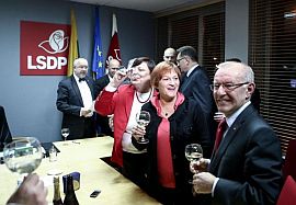 121029_socdem_vibor_lt.jpg