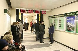 130405_darb_birz_lit.jpg