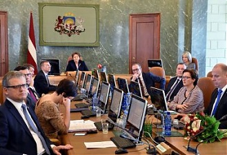 160211_kabmin_strauj_in.jpg