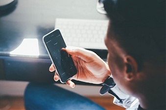 180920_phone.jpg
