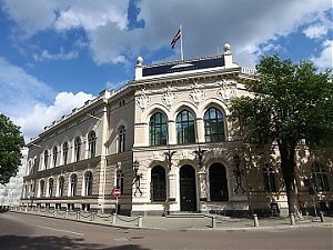 200724_bankLV.jpg