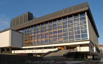 200807_theaterLT.jpg 200807_theaterLT.jpg