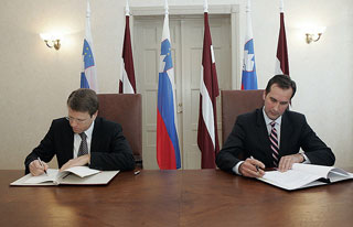 Latvijas un Slovēnijas ārlietu ministri apmainās viedokļiem par “biznesa diplomātijas” stiprināšanu :: Baltijas sesija