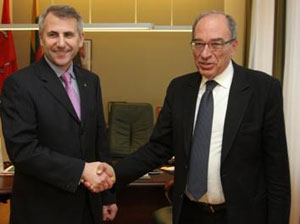 Vygaudas Usackas  and Alfredo Mantica.