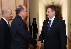 Moshe Yaalon and Valdis Dombrovskis. Riga, 14.04.2010. Moshe Yaalon and Valdis Dombrovskis. Riga, 14.04.2010.