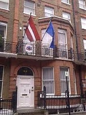 170118_lat_embassy_uk.jpg