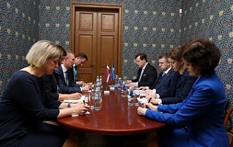 190604_amLV.jpg