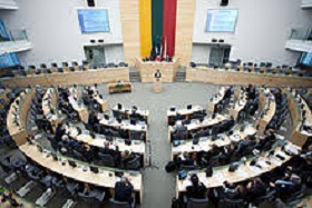 190627_parliamentLT.jpg