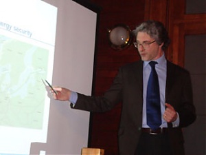 Romans Baumanis at the Diplomatic Economic Clu. Riga, 4.02.2010.