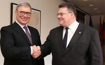 Mikhail Kasyanov and Linas Linkevicius. Photo: urm.lt