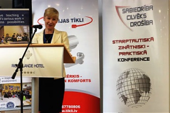 170503_inara2.jpg 170503_inara2.jpg