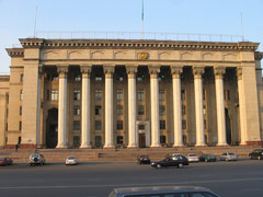 100418_univer_kazah.jpg