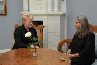 Dalia Grybauskaitė and Dr. Birutė Galdikas.