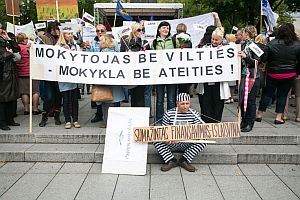 141201_streik_zabast_uchit_lt.jpg