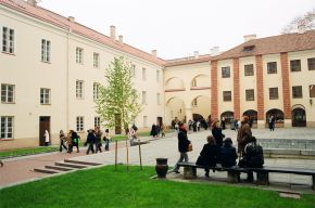 170720_uni_viln_student.jpg