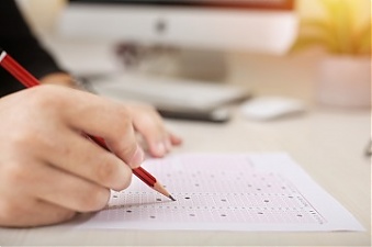 200428_examLV.jpg