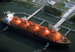 120416_katar_lng.jpg