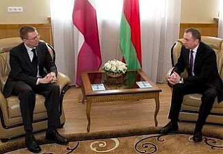 Edgars Rinkevics and Vladimir Makey. Vitebsk, 10.04.2013. Photo: mfa.gov.by 