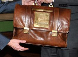 101208_budget_portf_lv.jpg