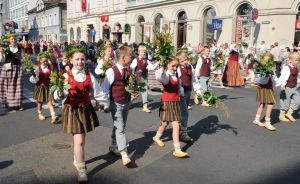 150716_deti_latv_prazd_pesn.jpg