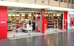 121217_ATU_duty_free.JPG