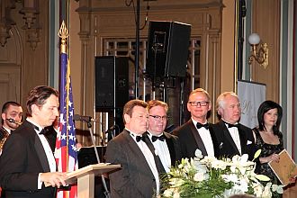 Awarding of former board members. Press photo.