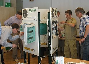 140820_schneider_elec.JPG