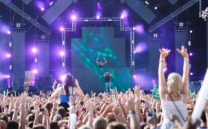 150811_weekend_fest_parn2015.jpg