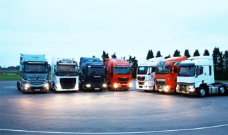 180425_trucks_furi.jpg