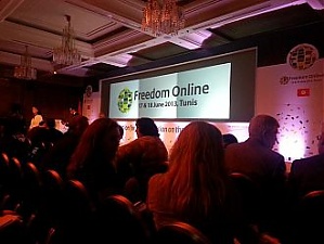130618_freedom_online_tunis.jpg