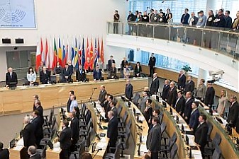 140310_litv_seimas_es.jpg