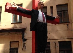 150519_instal_putin.jpg