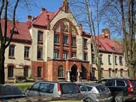 180822_stradiba_hospital.jpg