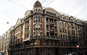 140820_uglov_dom_kgb_stabu.jpg