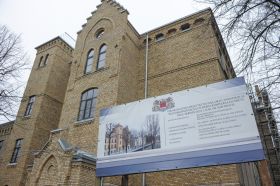 151119_evrej_shkol_restituc_nedviz.jpg