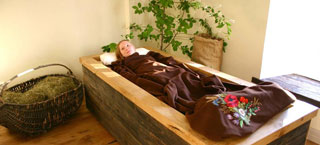 100301_Padaste_Manor.jpg