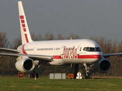 080801_aurela_boing757.jpg