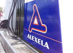 100323_alexela.jpg